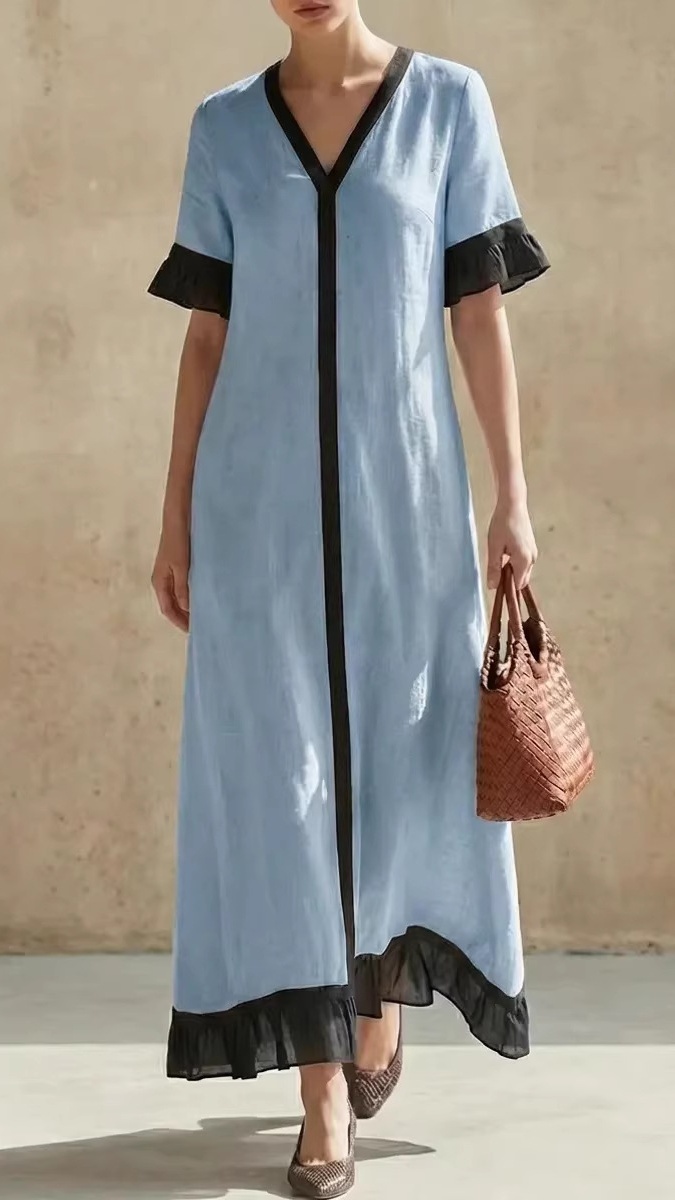 Women's Short-Sleeve Solid-Color V-Neck Dress with Elegant Lace Sleeves