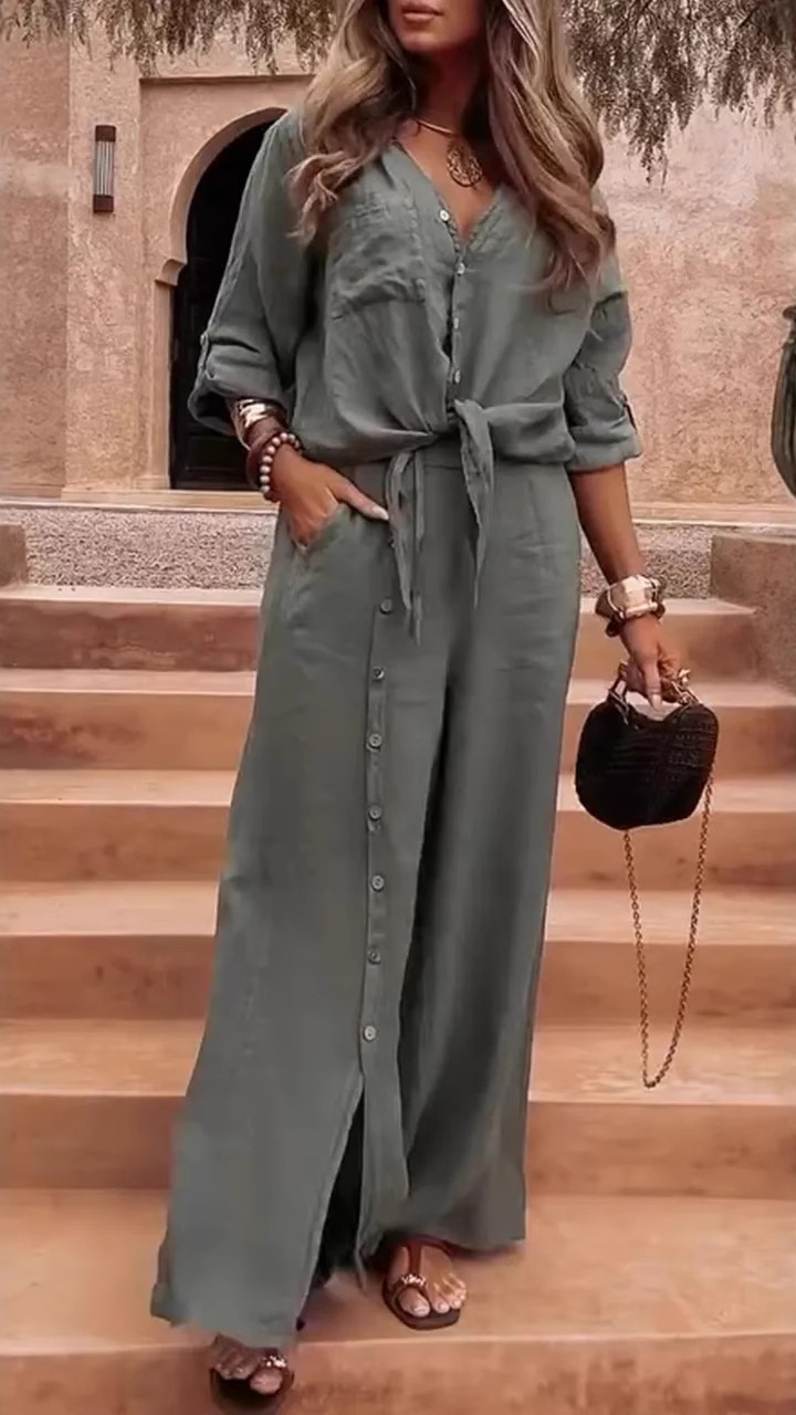 A loose solid color two-piece set with buttons for ladies