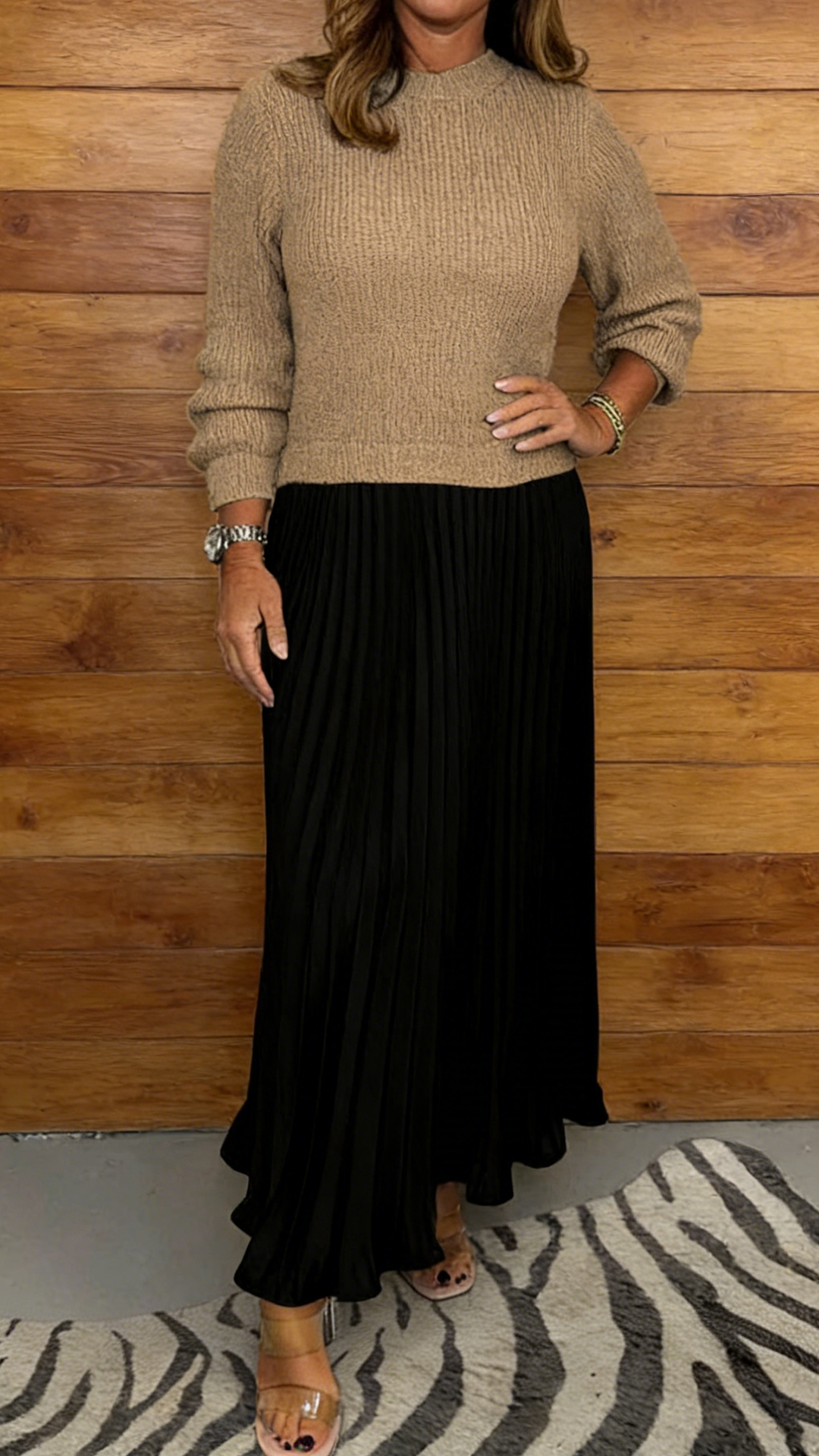 Stylish Knitted Round Neck Long Sleeve Patchwork Pleated Hem Maxi Dress