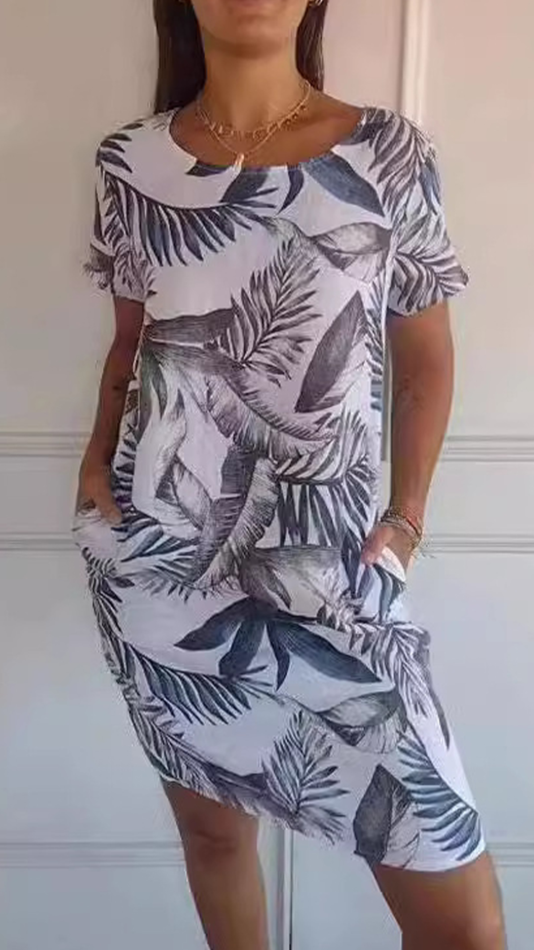 [Copy]Women's Blue and White Porcelain Print V-Neck Loose Ruffled Midi Dress