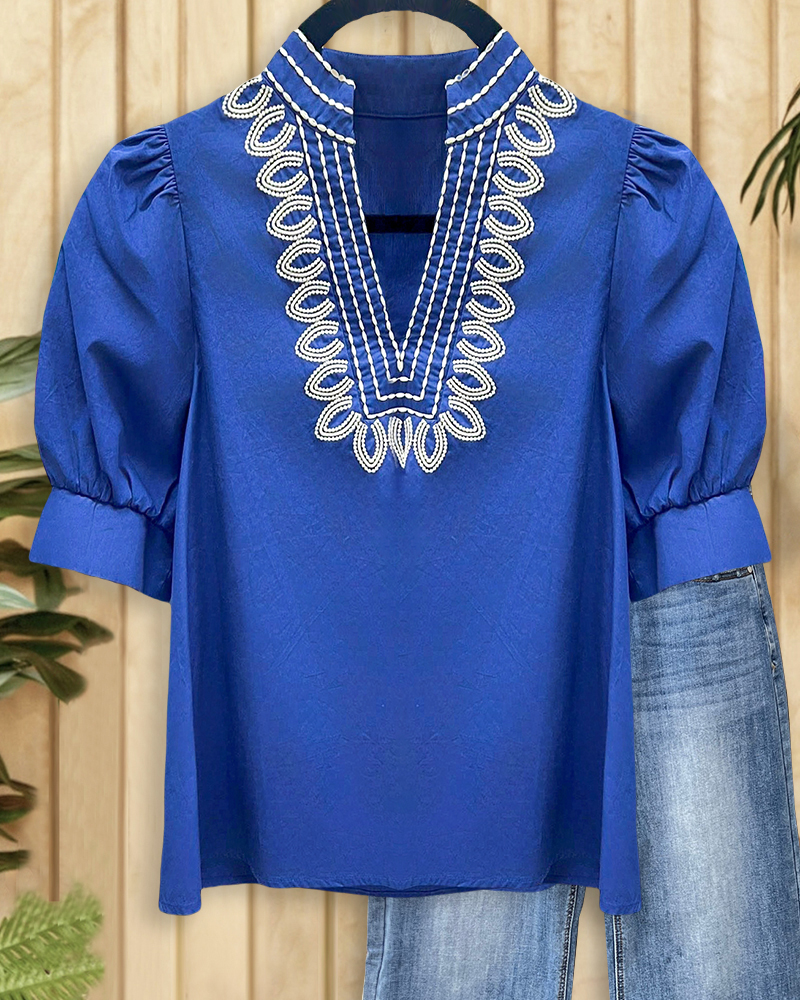 Abstract Embroidery V Neck Feminine T-Shirt-S.fashion