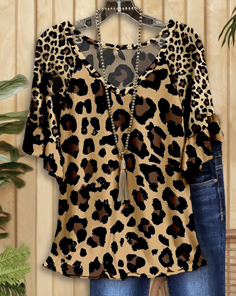 V Neck Leopard Print Ruffled Short Sleeve Tee-S.fashion