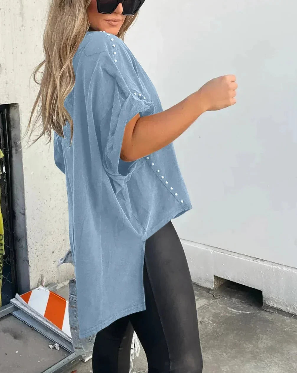 STUDDED OVERSIZED TEE
