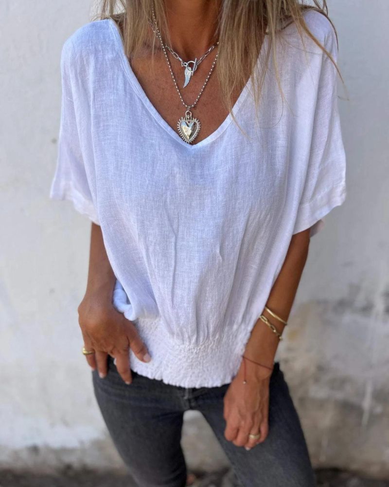 Comfortable Waisted T-shirt with V-neckline