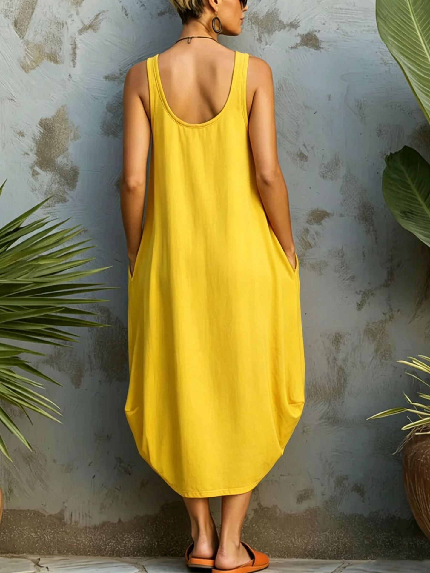 Casual Sleeveless Round Neck Regular Dress With Printing Pattern In Polyester Fabric