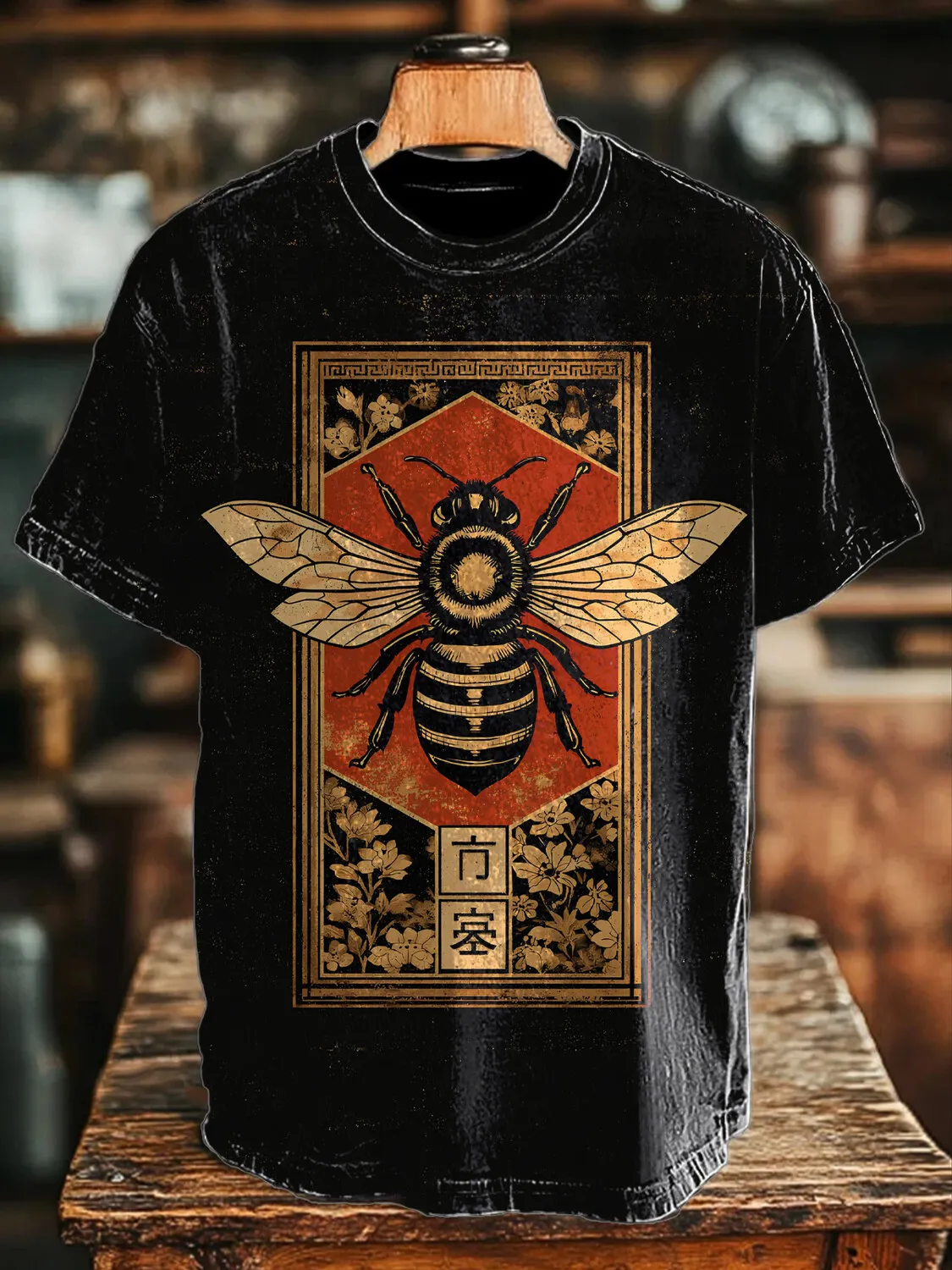 Men's Retro Flower Bee Illustration Print Casual T-Shirt
