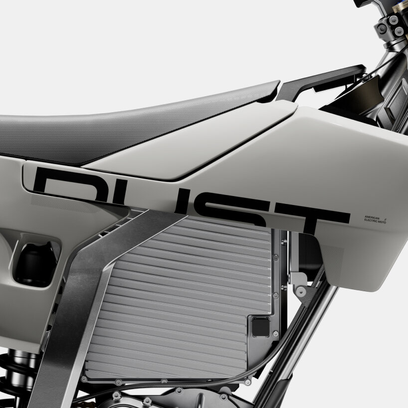 the ride comes with a bulletproof powertrain so it can weather all kinds of extreme conditions while on the road