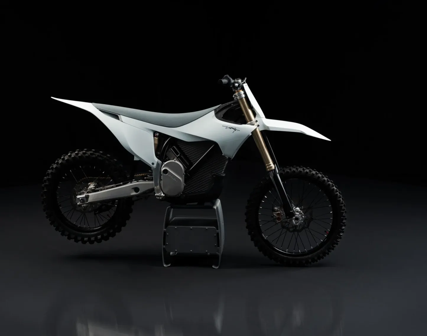 Early Bird Discount Electric Motocross BikeReady for Any Terrain STARK VARG 100% Electric,100% Savage-Kikonat