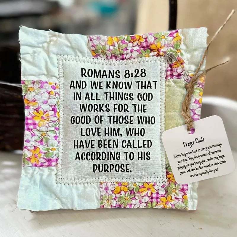 ✝️Best Encouraged And Blessed Gift-Prayer Quilt with cross inside