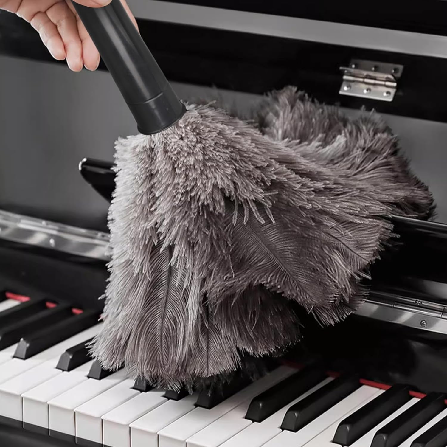 Retractable Feather Duster