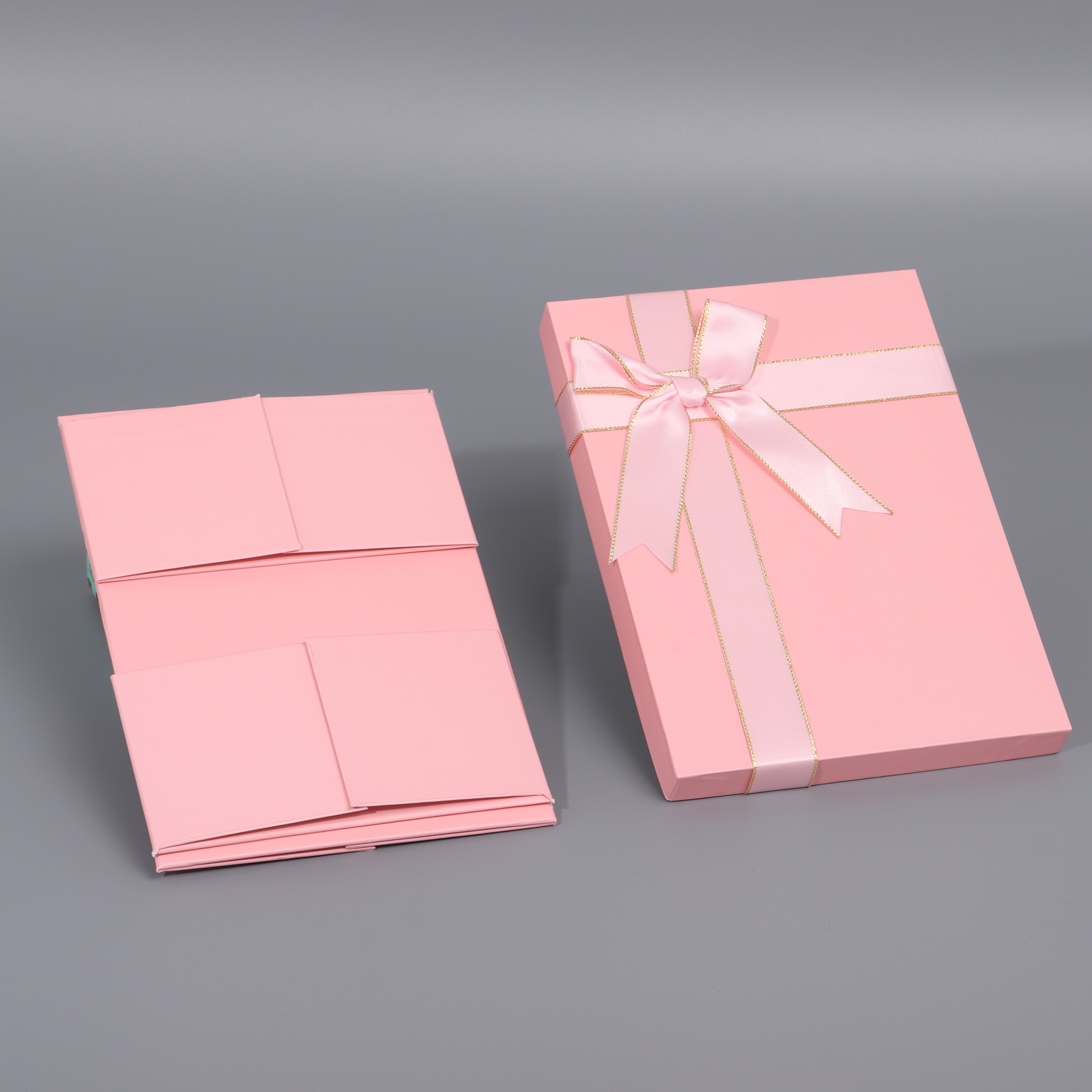 New Top and bottom foldable gift box wholesale with Ribbion