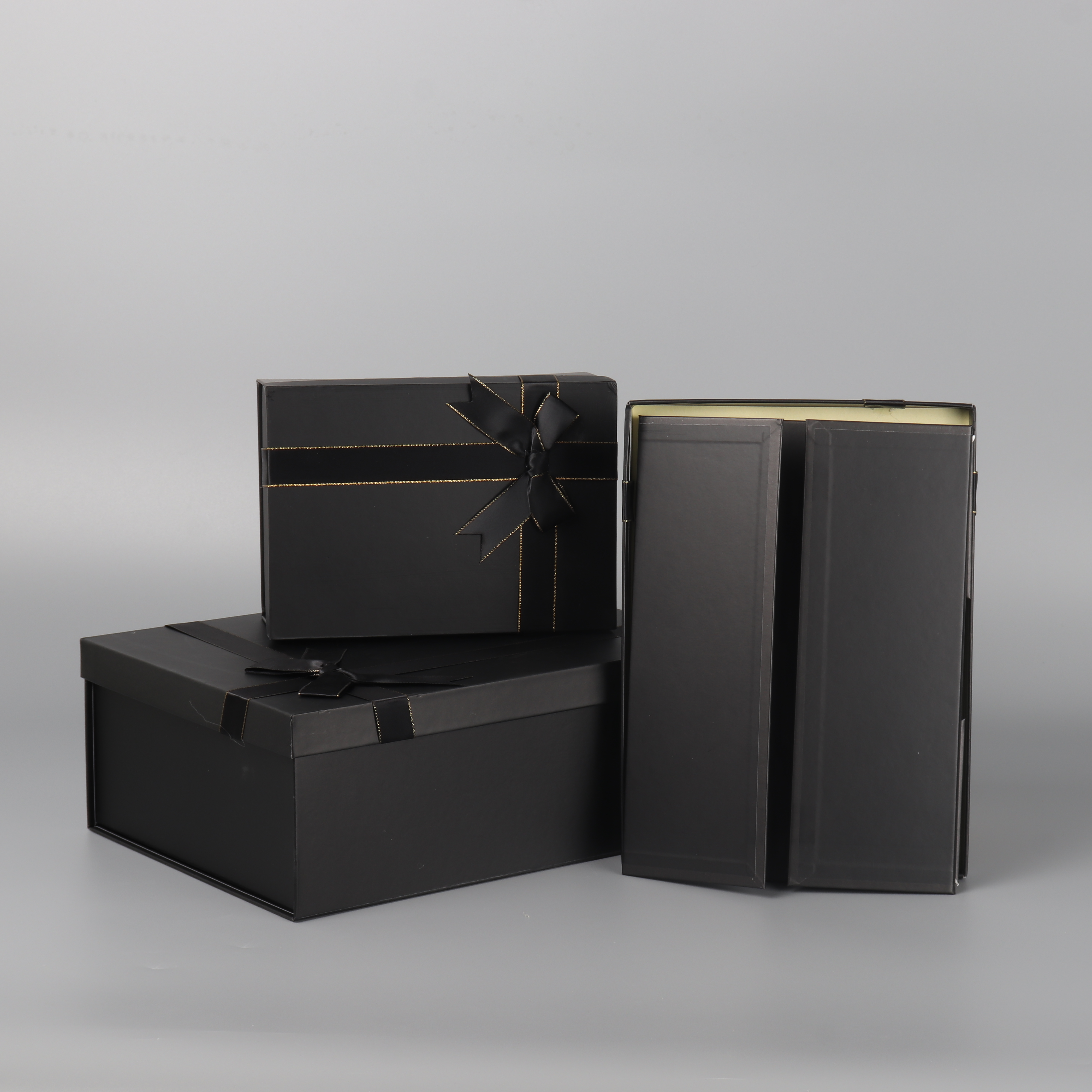 New Top and bottom foldable gift box wholesale with Ribbion