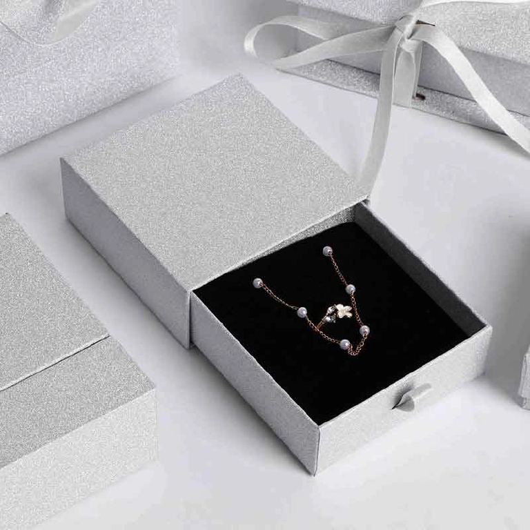 Custom Luxury Silver Foil Paper Jewelry Box Set Manufacturer