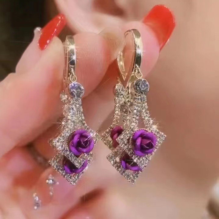 Timeless Rose Cubic Zirconia Earrings – A Dazzling Fusion of Love and Elegance