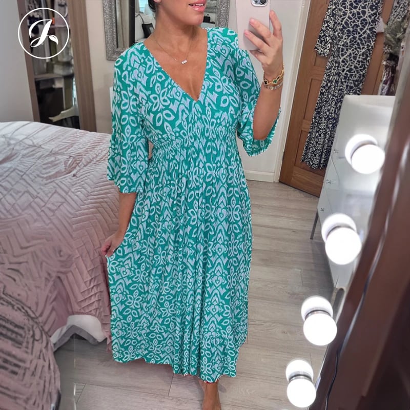 Last Day Promotion❤️Bohemian Casual Print V-neck Shirred Dress(Buy 2 Free Shipping)