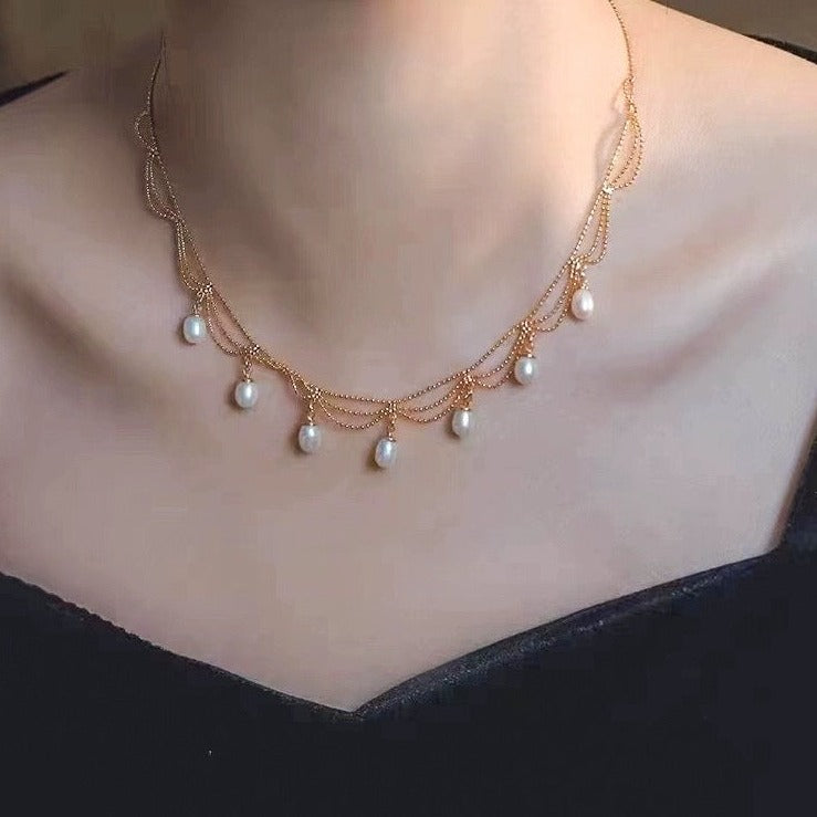 Freshwater Pearl Pendant Necklace