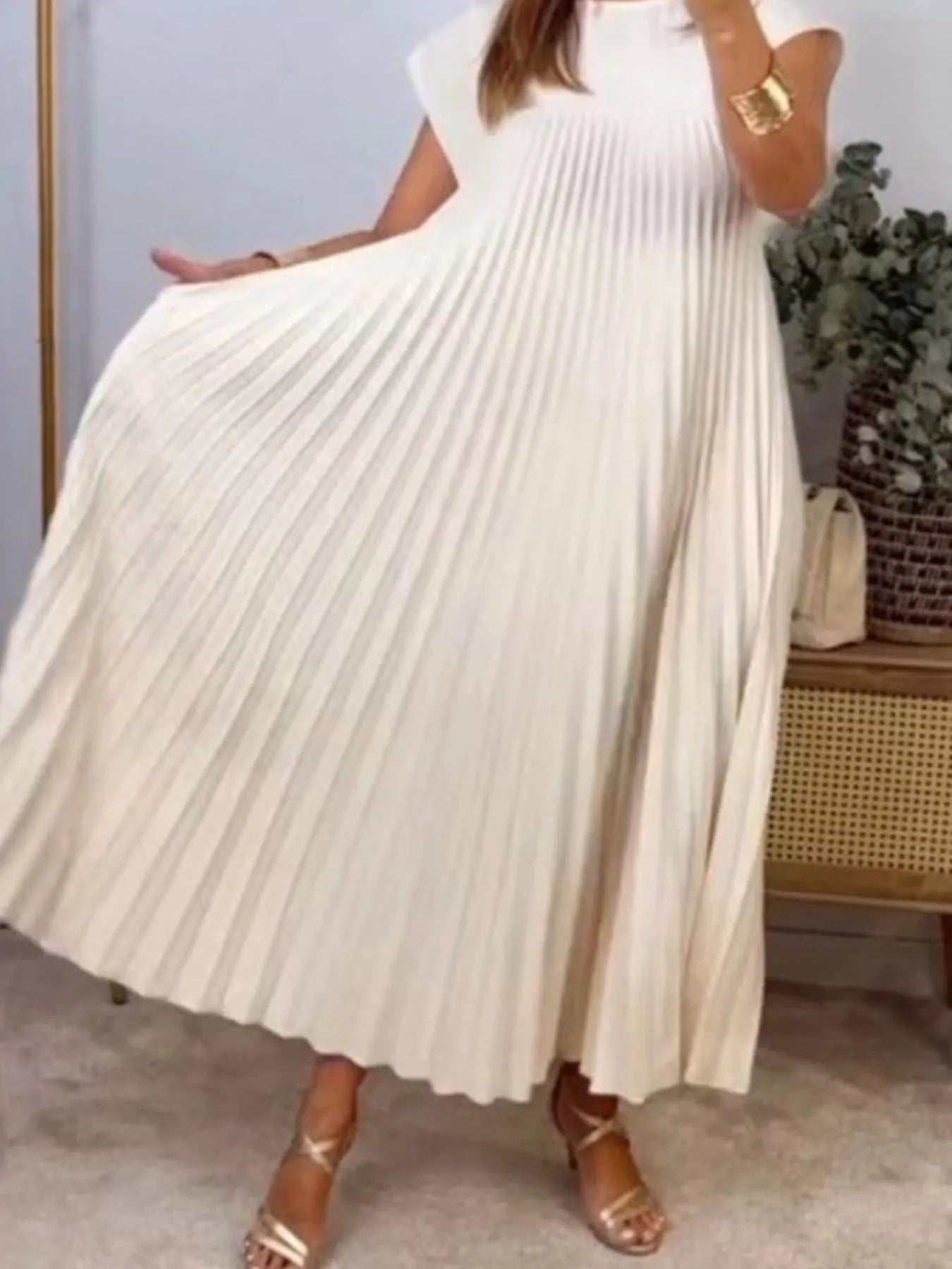Effortless Chic Flowy Pleated Maxi Dress (Buy 2 Free Shipping)