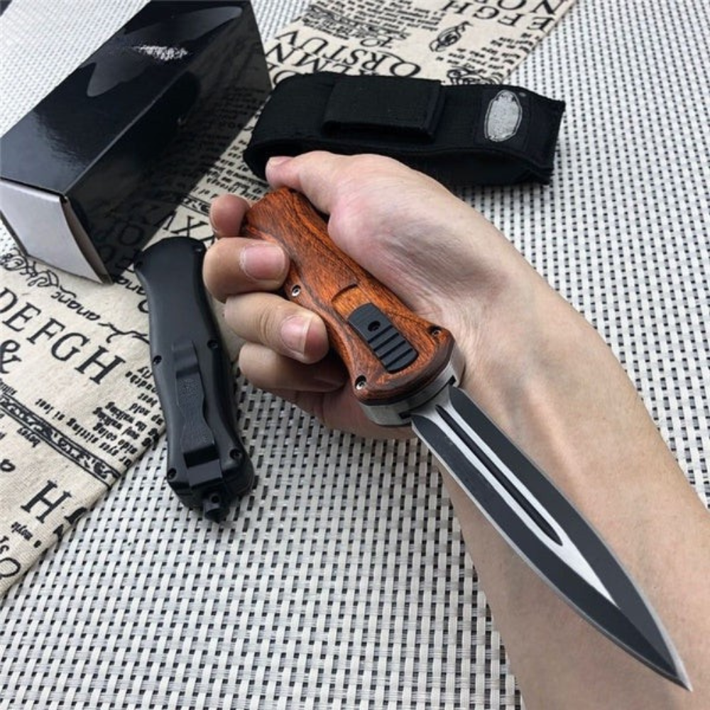⚡Last Day 70% OFF丨Butterfly 3300BK Infidel OTF Automatic Knife - Black/White D2 Plain Edge