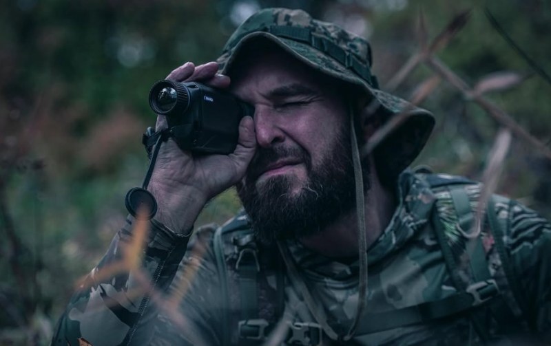 Using PARD TA32/62 Thermal Monocular at dusk for thermal imaging in low-light conditions.