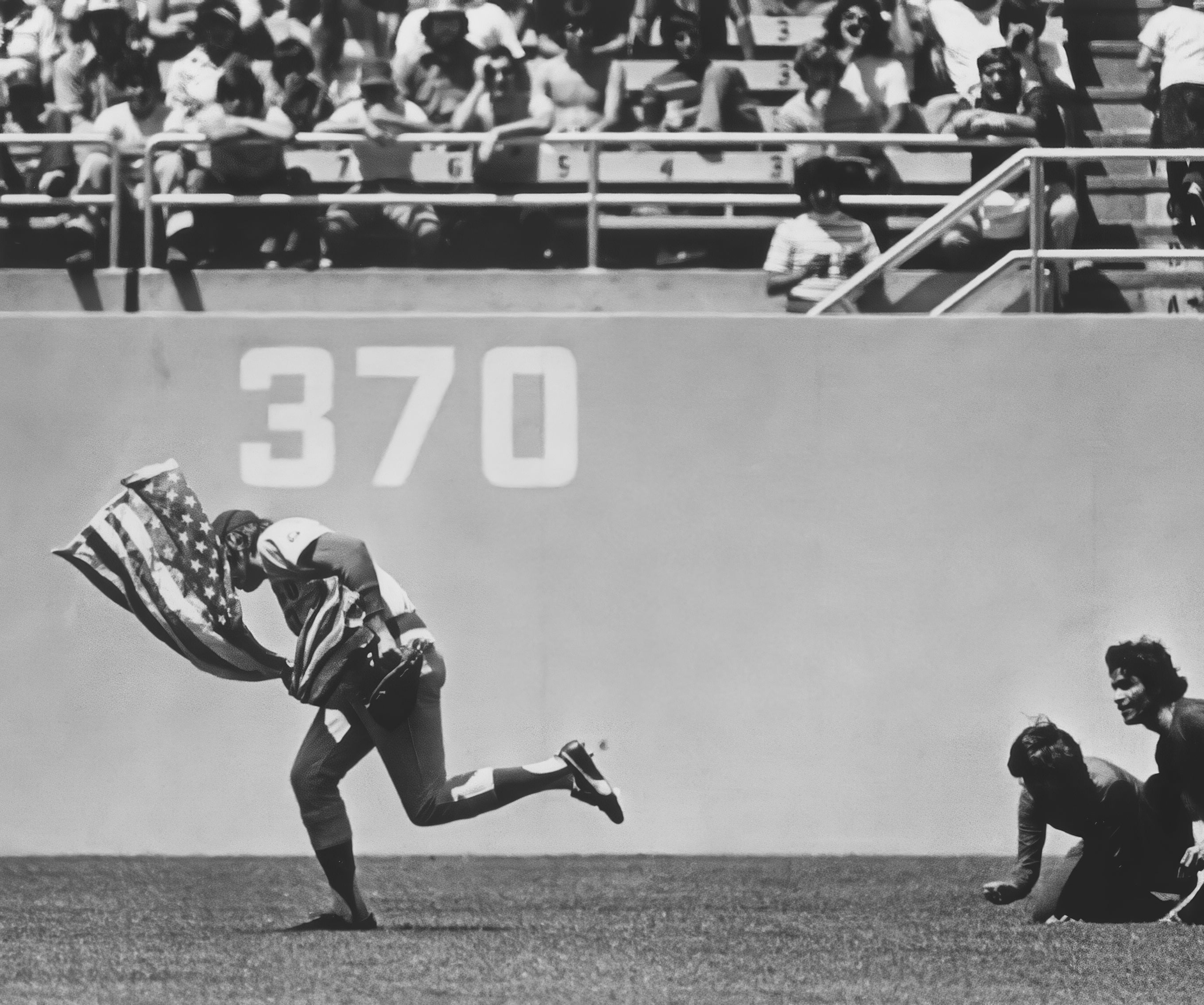 1976 - Rick Monday Saves the Flag