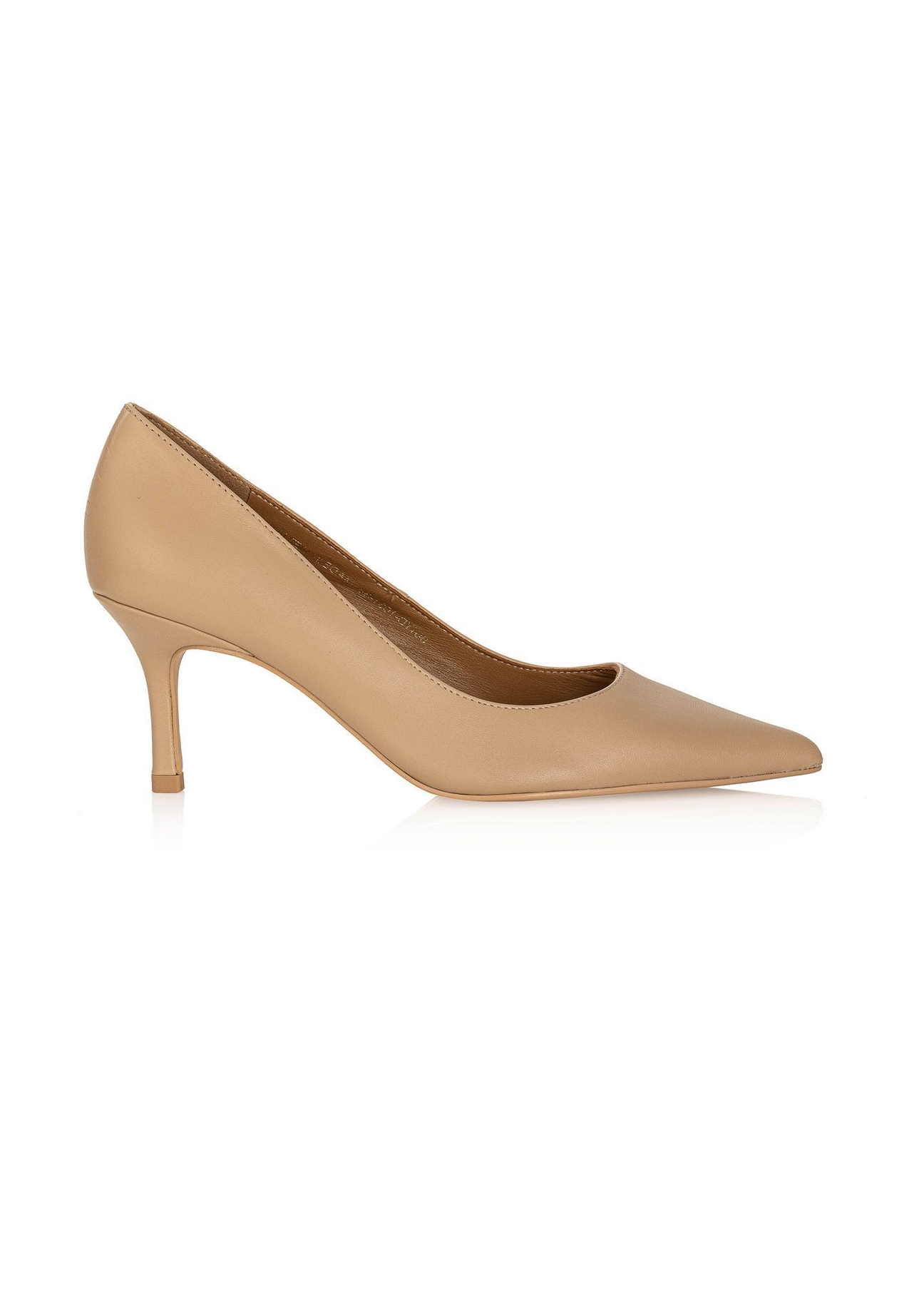 Beige leather women's pumps