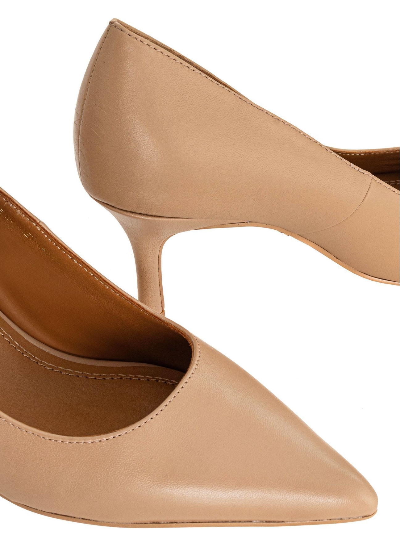 Beige leather women's pumps