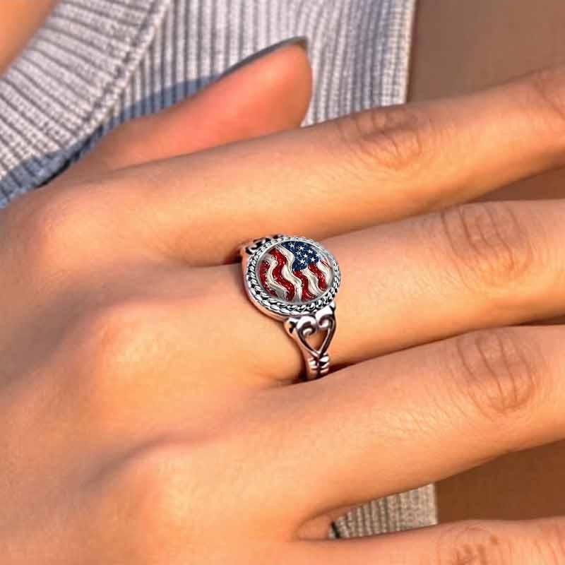 Patriotic Wavy US Flag Glass Cabochon Silver Ring