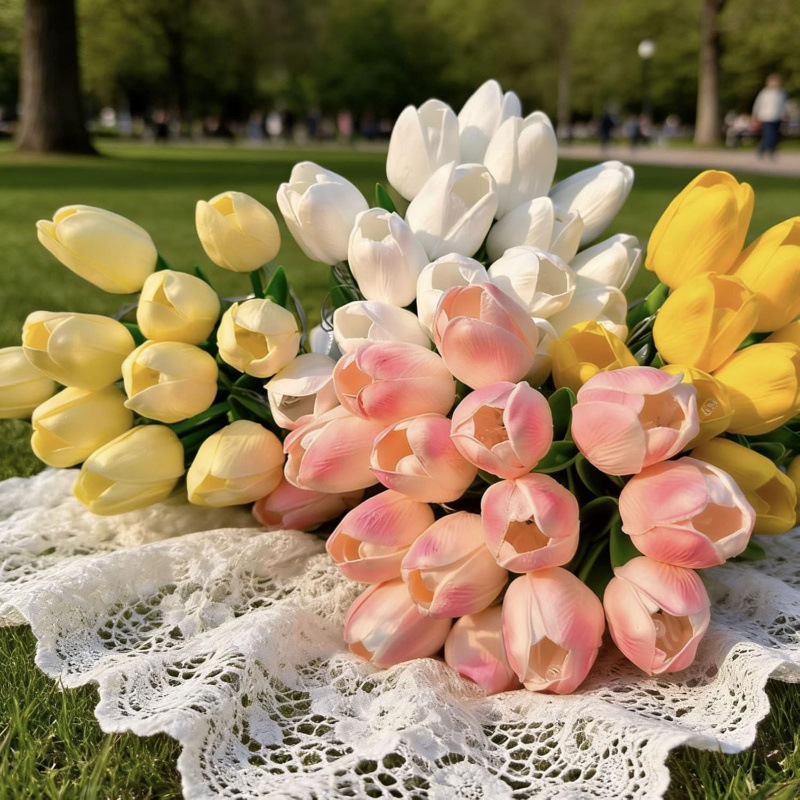 LED Tulip Flower Lamp - Rechargeable Floral Night Light