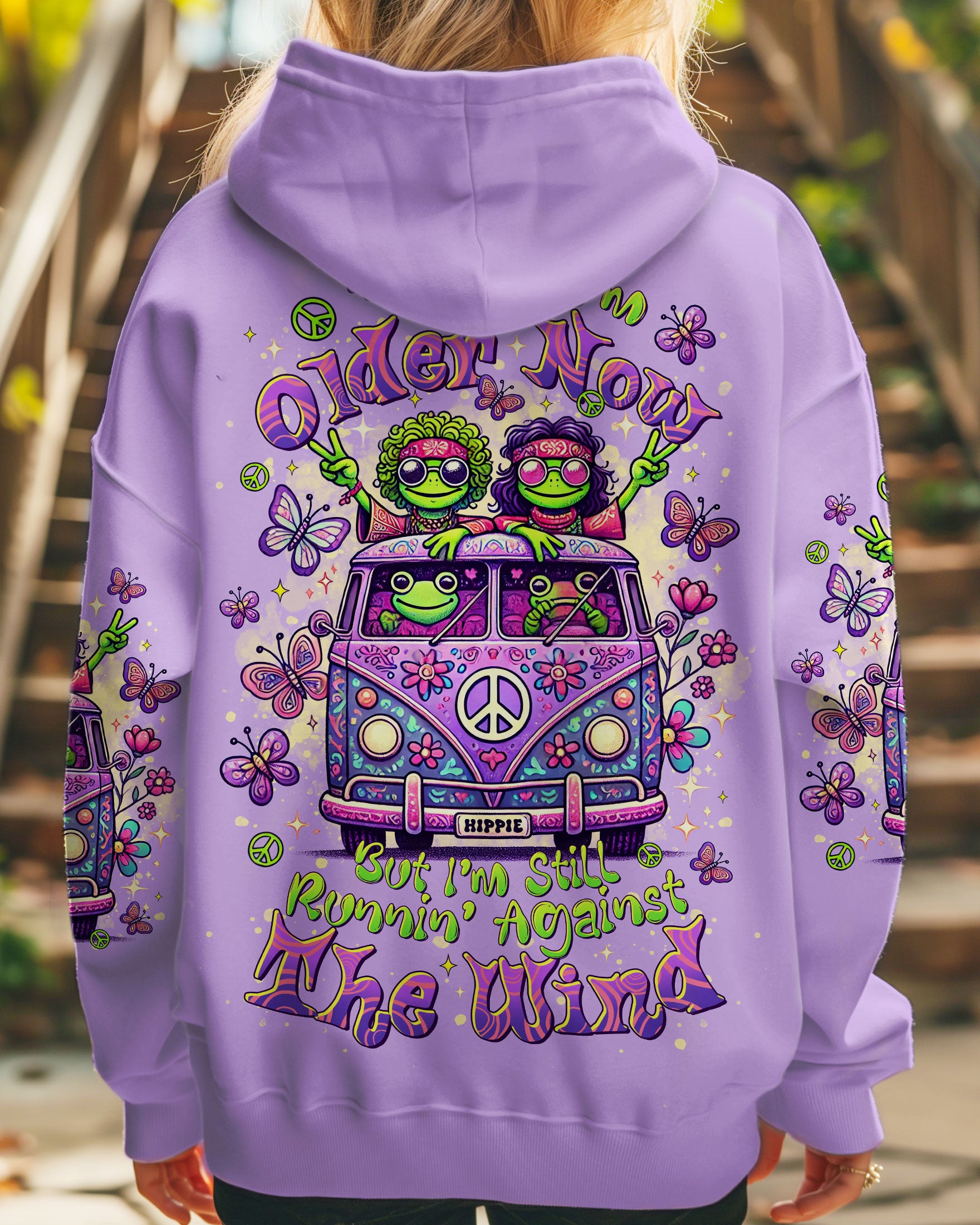 RUNNING AGAINST THE WIND BUS FROG ALL OVER PRINT - TLTR0411245