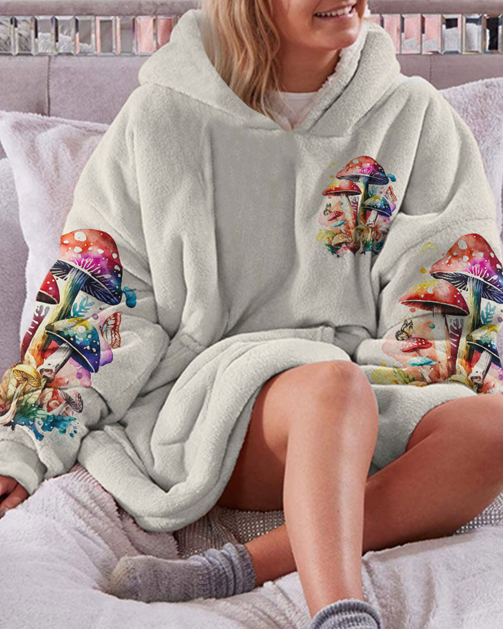 EAT MUSHROOMS SEE THE UNIVERSE SHERPA BLANKET HOODIE - TY2302234