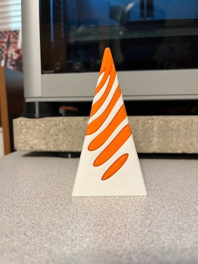 🔥Last Day Buy 2 Get 1 Free - Impossible Pyramid Passthrough Sculpture