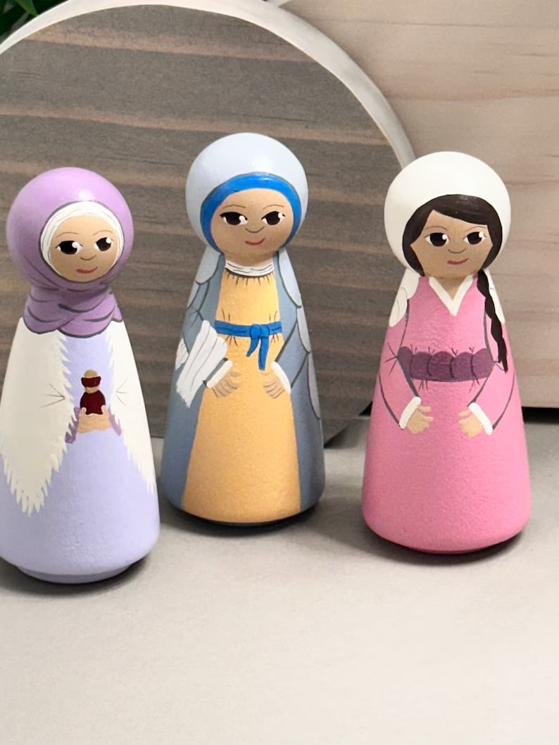 Easter early sale discount 49%---Wooden Easter Figurines Set