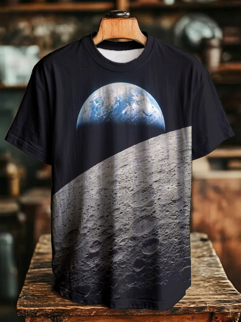 Men's The Earth And Moon Graphic Printed Casual T-Shirt