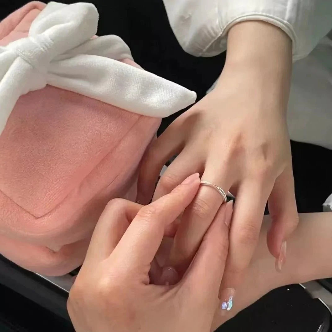 InLoveee™ Plush Ring Box Surprise