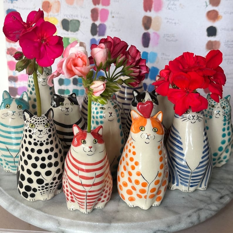 🔥LAST DAY 49% OFF - Polka Dot Cat Vase