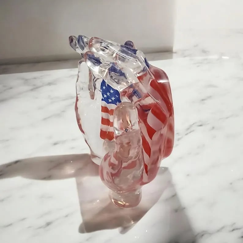 Patriotic Hand Sculpture: American Flag Pledge of Allegiance Decor for Home & Office - Unique Statue