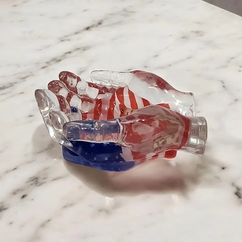 Patriotic Hand Sculpture: American Flag Pledge of Allegiance Decor for Home & Office - Unique Statue