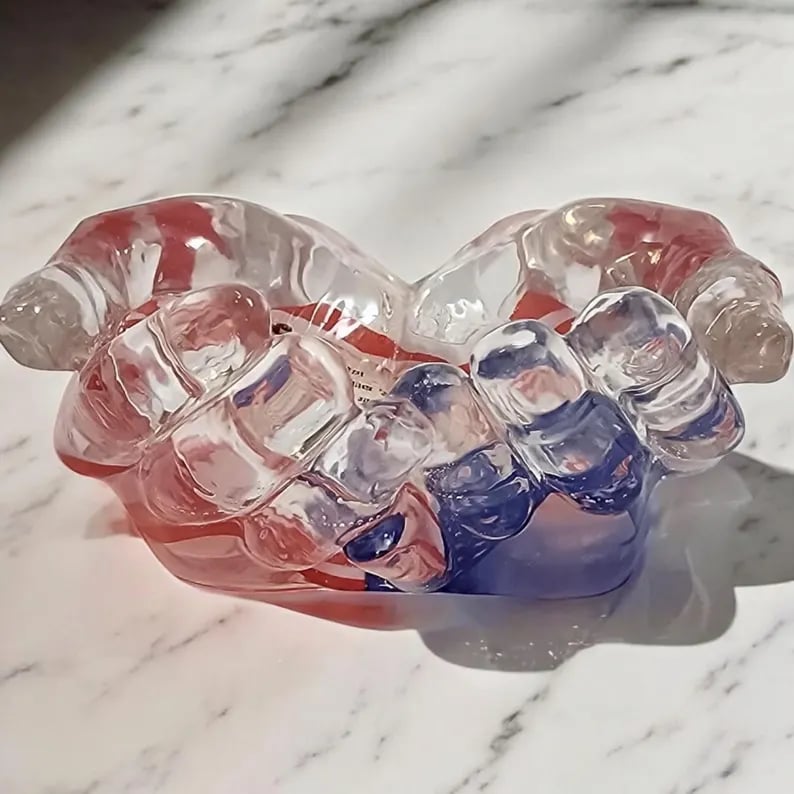 Patriotic Hand Sculpture: American Flag Pledge of Allegiance Decor for Home & Office - Unique Statue