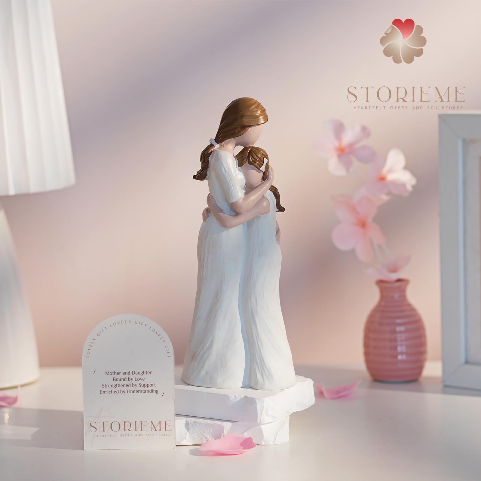 💕✨Mother and Daughter Close Heart Gesture Statue