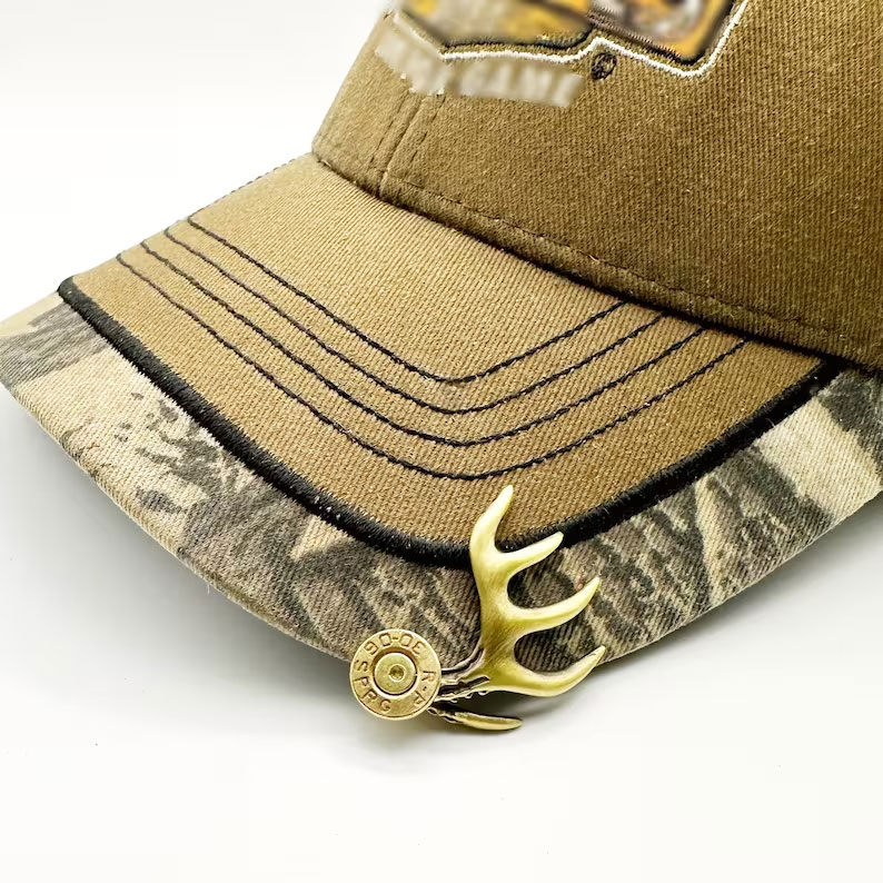 Hunter hat clip