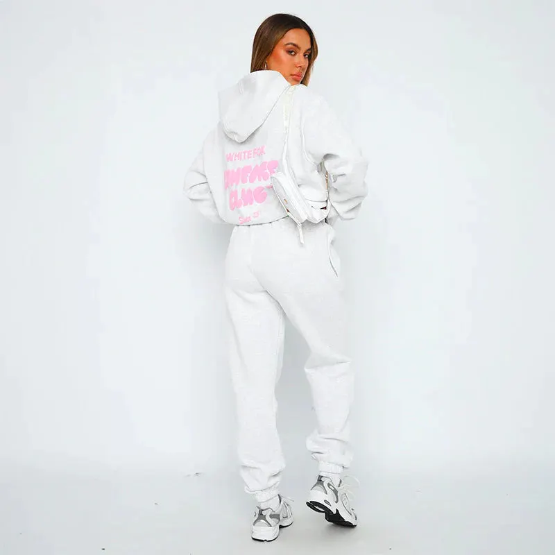 Vznaries Comfy Club Set