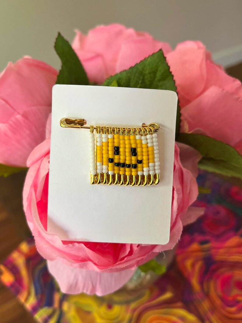 🔥Black Friday Sale: Save $10-🎄Holiday Charm Beaded Pin Collection