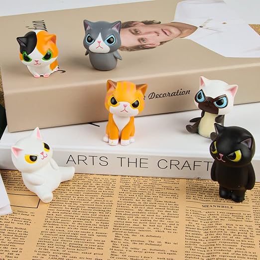 Camouflage Cat Figurine