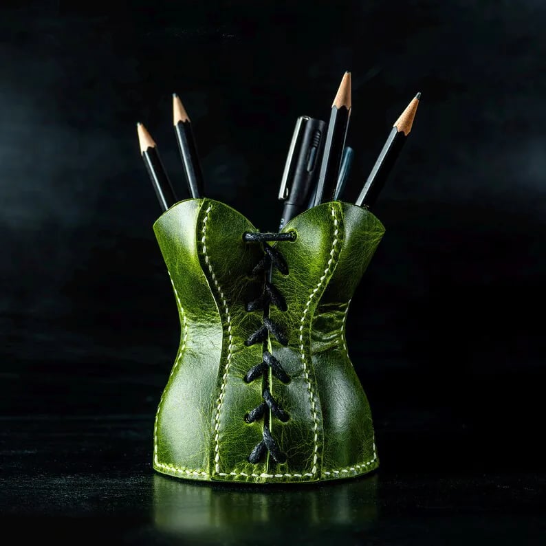 🔥Last 4 hours Sale: Save $20 -✨ Corset Pencil Cup – Elegance Meets Organization!