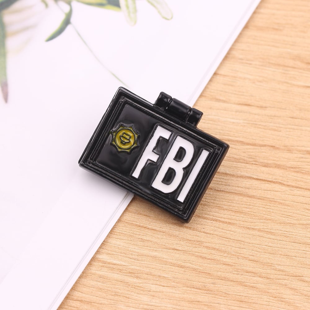 🔥LAST DAY 50% OFF - 🤣Flip-Cover Funny Pin📌