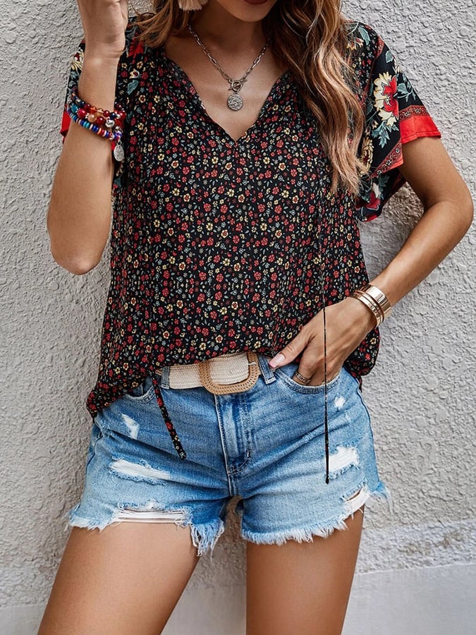Women's Resort Style Bohemian Print V-Neck Short Sleeve Shirt