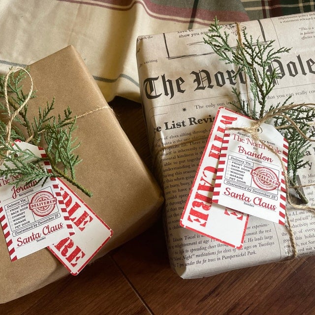 🔥LAST DAY 50% OFF - 🎁✨North Pole Newspaper Christmas Gift Wrap