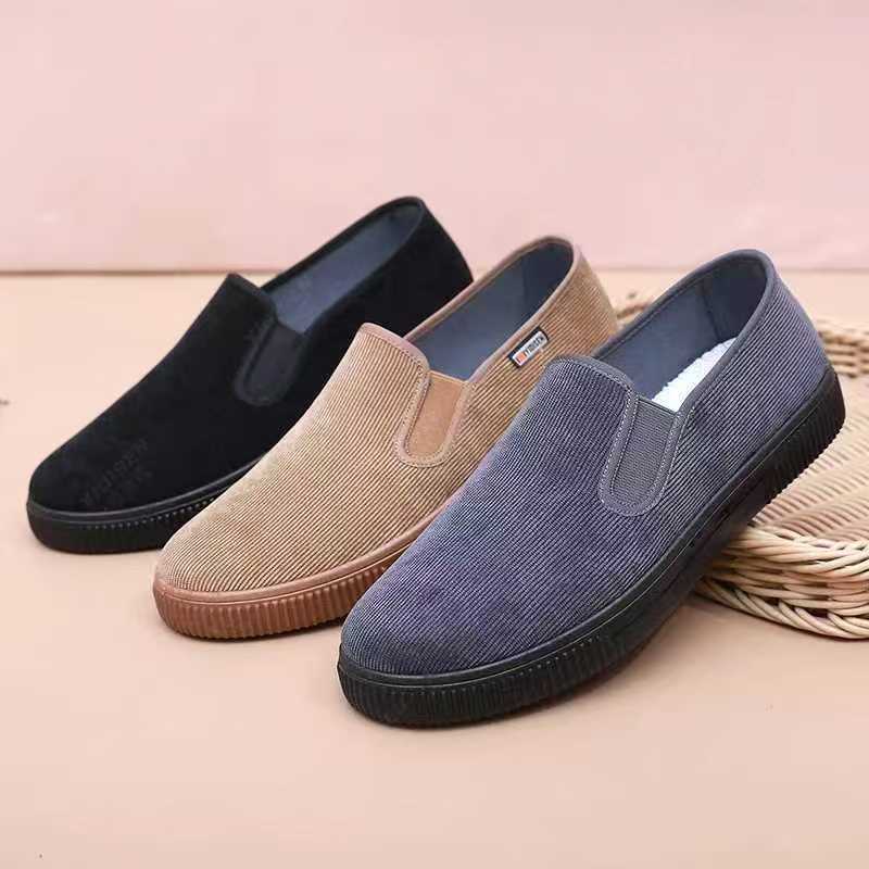 🎁HOT SALE 🎁🌟 Men’s Slip-On Breathable Soft Sole Shoes – Comfort & Style in Every Step! 👟💨