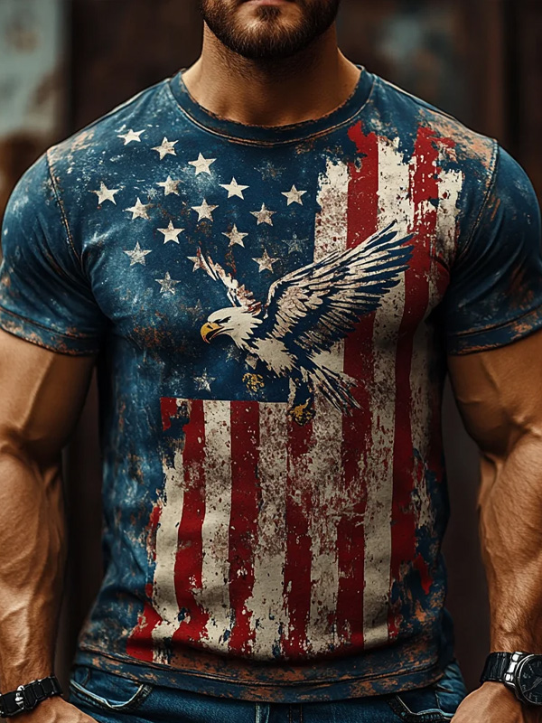Men's Distressed US Flag Bald Eagle Print T-Shirt
