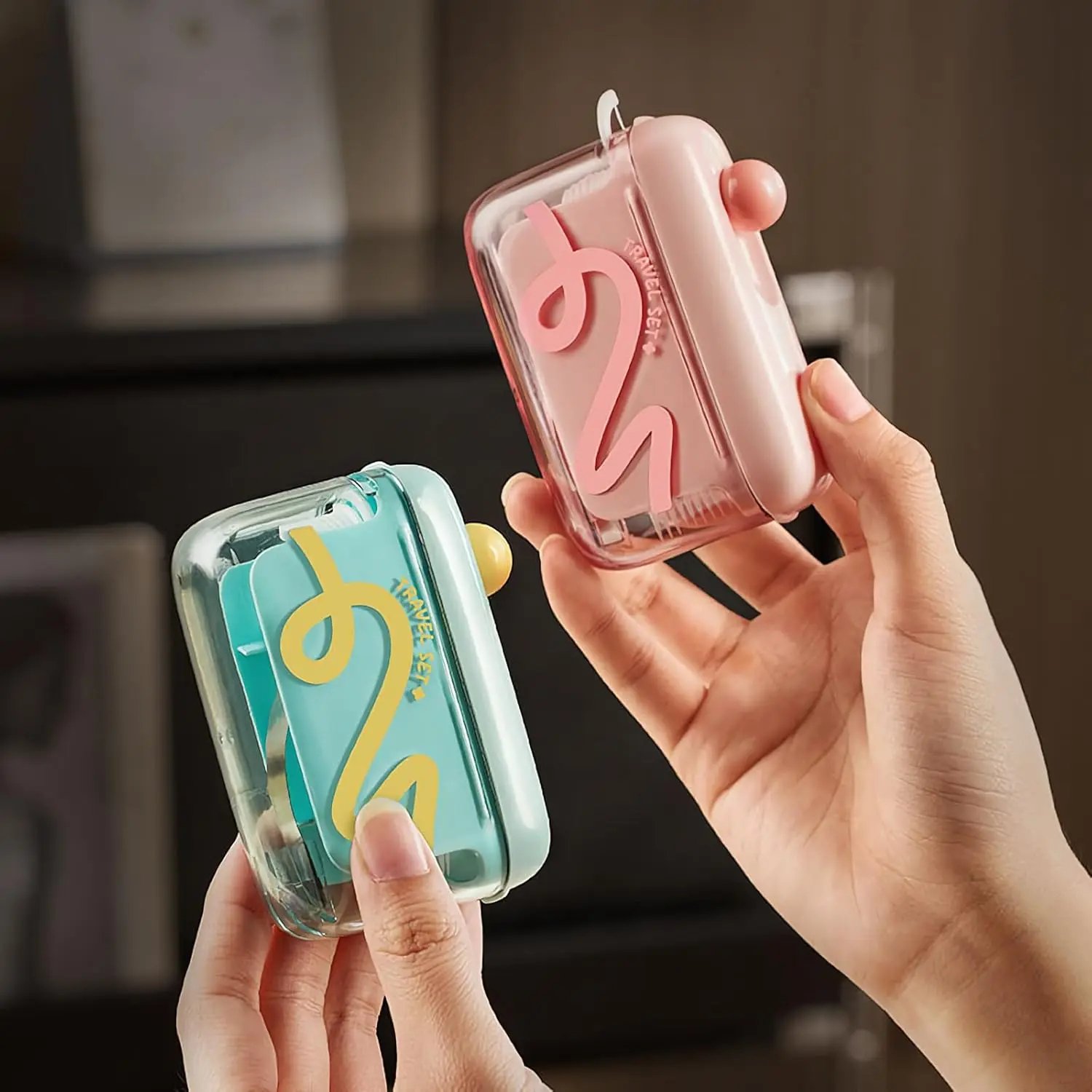 Automatic Pop-Up Dispenser for Quick, Mess-Free Access